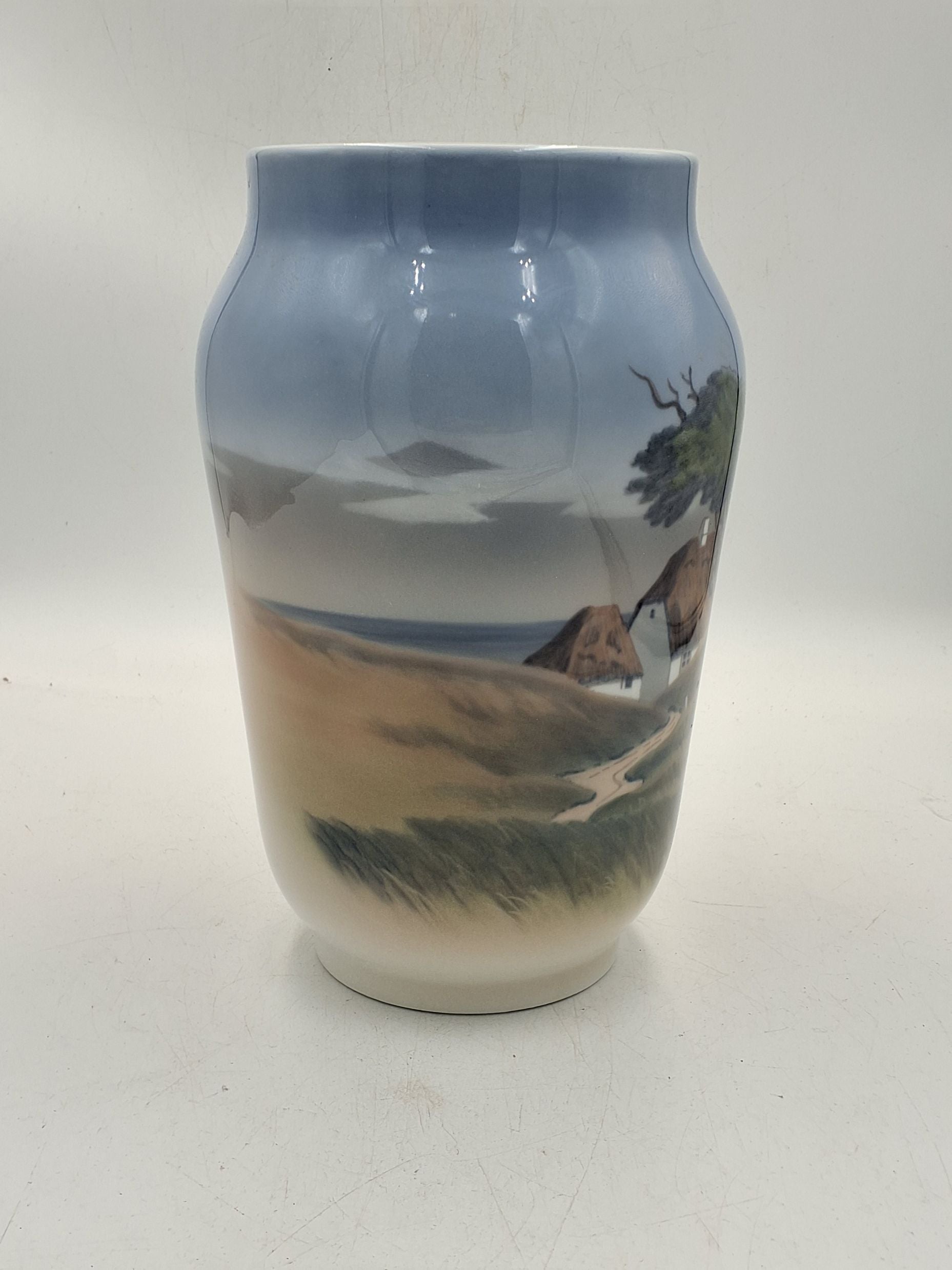 Royal Copenhagen vase nr 2854/3604